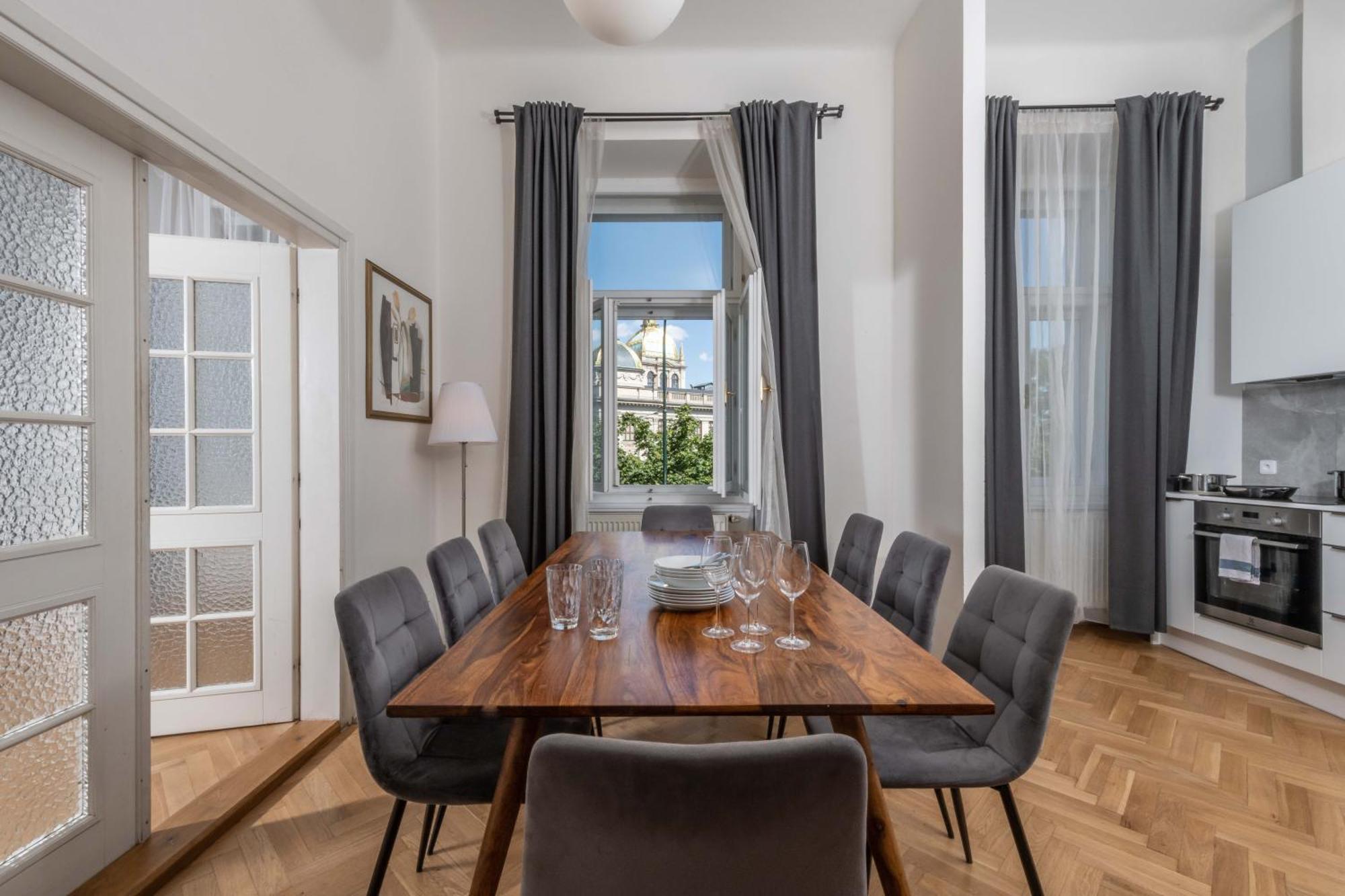 Centrally Located 3bd Near National Museum Апартаменты *